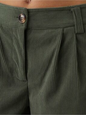 HALARA Olive Ribbed High-Waist Trousers